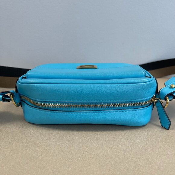 Fendi Baguette Camera Crossbody Bag in Turquoise Blue - Preowned - Picture 3 of 16